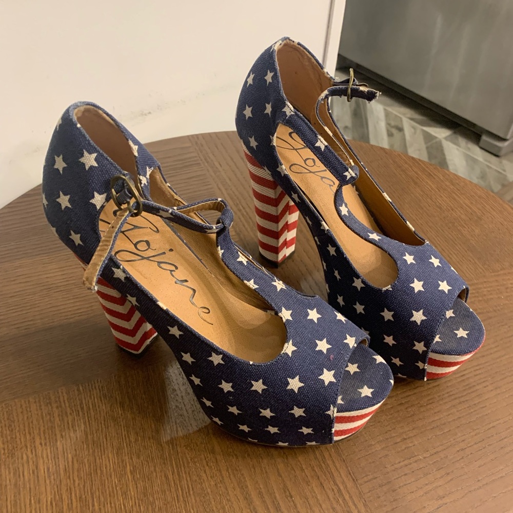 Cool American Flag T-Strap Platform, Size 8.